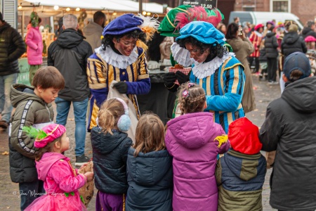 2024-11-16 Intocht Sint 343